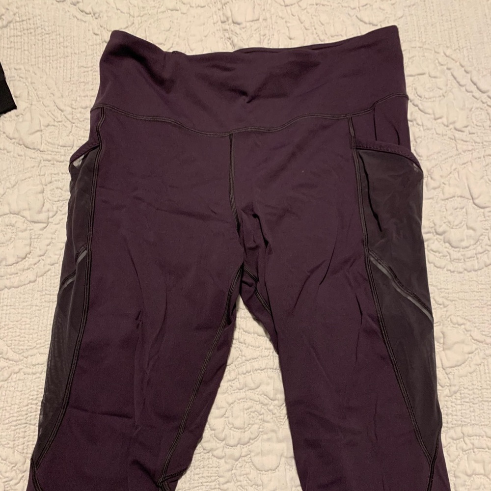 Lululemon Purple Crop